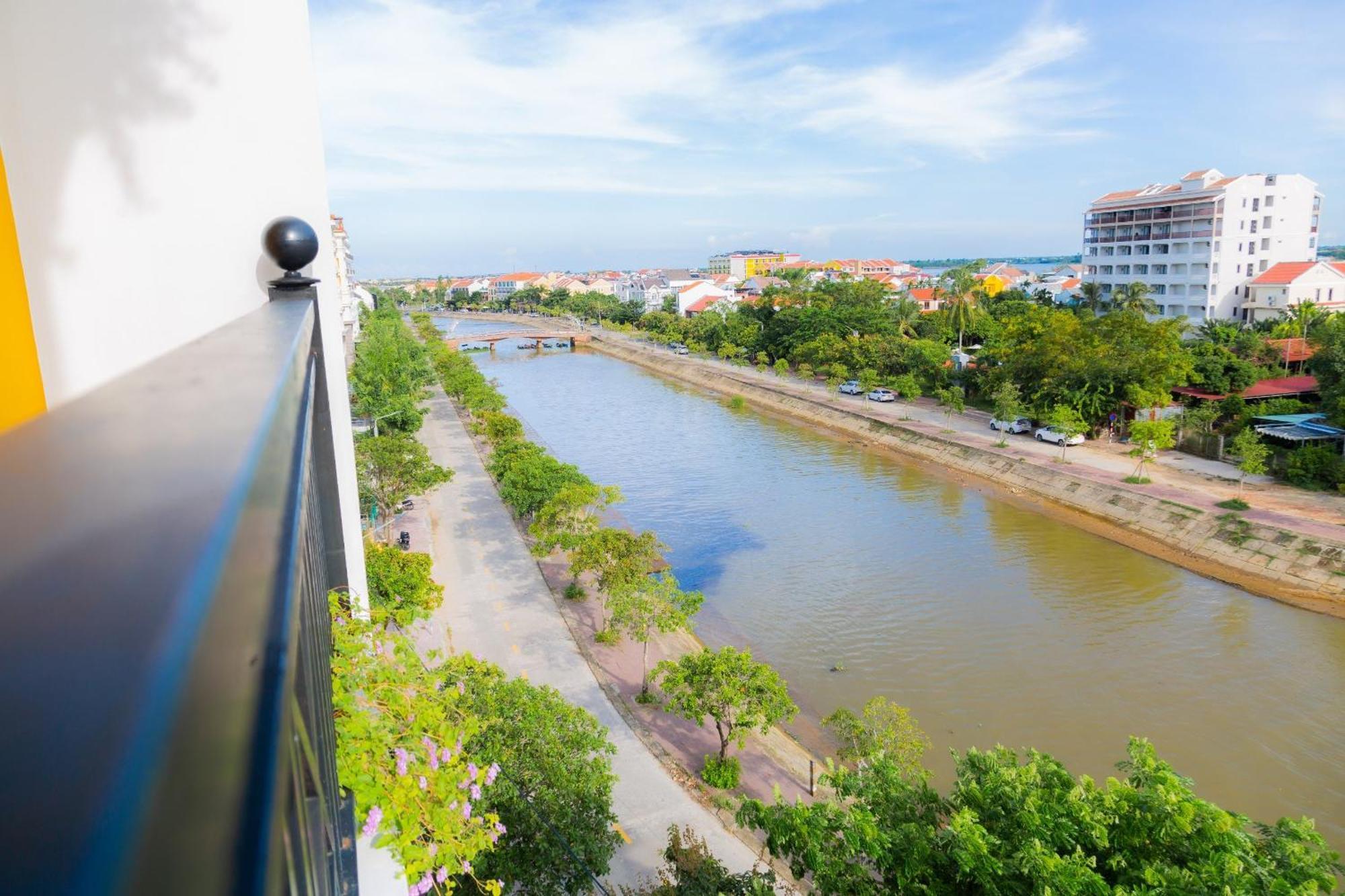 Royal Riverside Hoi An Hotel Exterior foto
