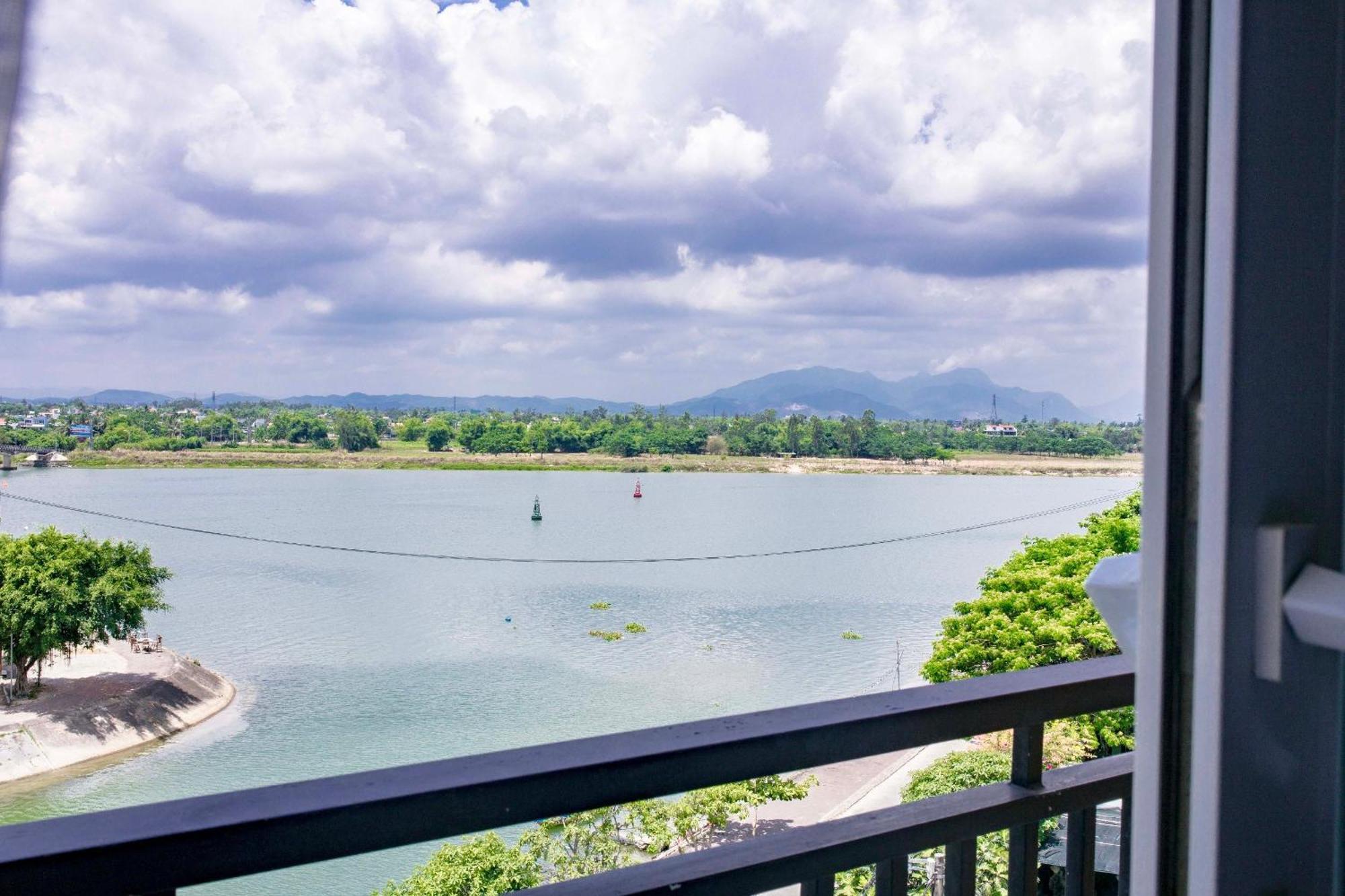 Royal Riverside Hoi An Hotel Exterior foto